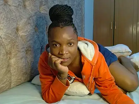 Naughty Girl17 online show from November 3, 11:26 pm