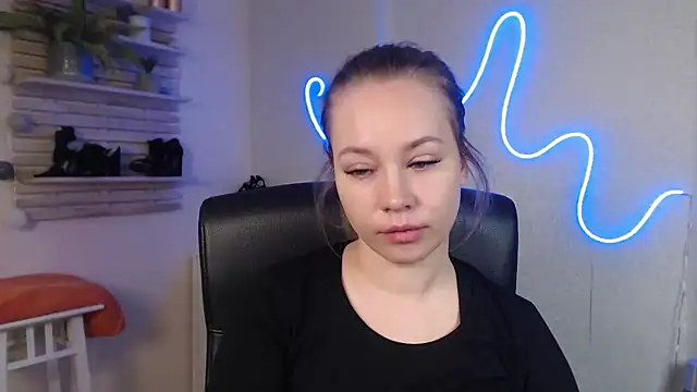 Snapshot of holly_xglam chatting on December 31, 10:15 am holly xglam online show from December 31, 10:15 am