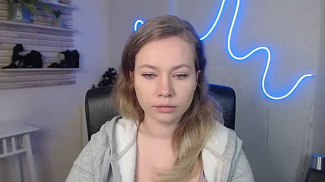Snapshot of holly_xglam chatting on March 6, 12:54 am holly xglam online show from March 6, 12:54 am
