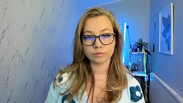 Snapshot of holly_xglam chatting on September 30, 4:56 pm holly xglam online show from September 30, 4:56 pm