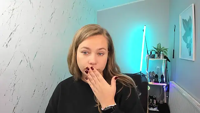 Snapshot of holly_xglam chatting on October 6, 4:59 pm holly xglam online show from October 6, 4:59 pm