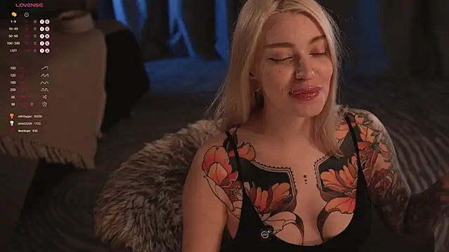 LinaKinky online show from March 12, 1:51 pm