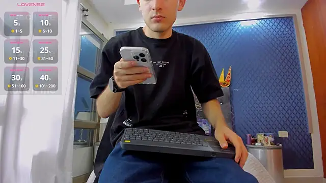 Snapshot of bower_and_colucci chatting on February 7, 2:15 pm bower and colucci online show from February 7, 2:15 pm