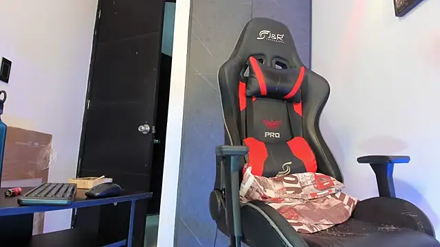 sergiio mesa27 online show from February 27, 12:10 am