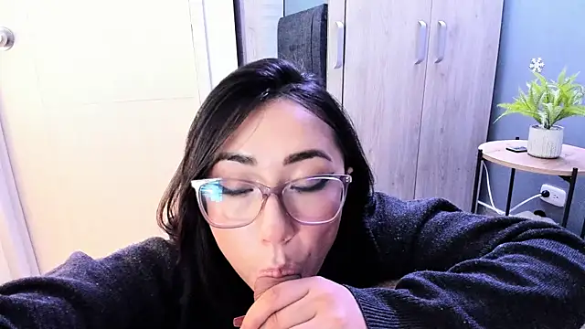 Snapshot of Hot_Couple666 chatting on March 11, 1:48 am Hot Couple666 online show from March 11, 1:48 am