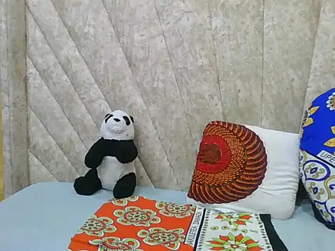 Sexy Villagegal online show from October 18, 9:04 pm