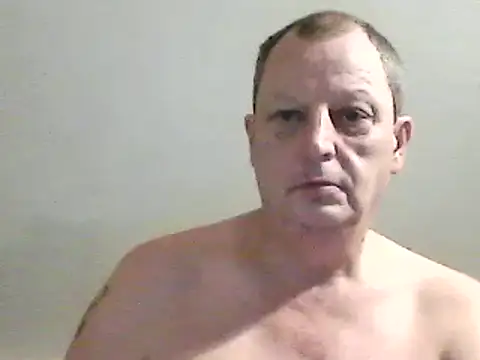 Snapshot of chubbybear2cum chatting on December 26, 12:05 pm chubbybear2cum online show from December 26, 12:05 pm