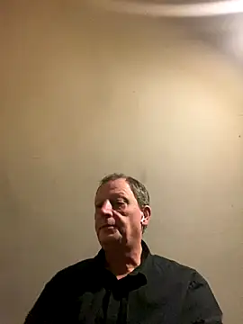 Snapshot of chubbybear2cum chatting on November 22, 11:37 pm chubbybear2cum online show from November 22, 11:37 pm