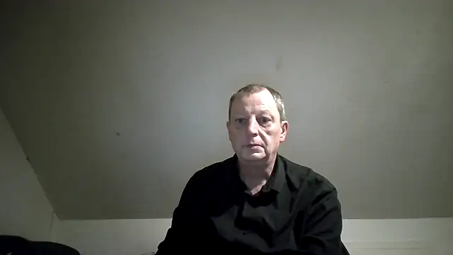 Snapshot of chubbybear2cum chatting on December 21, 3:46 am chubbybear2cum online show from December 21, 3:46 am