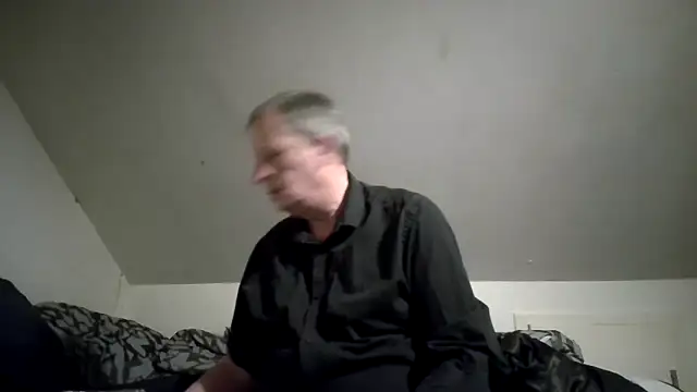 Snapshot of chubbybear2cum chatting on February 11, 3:11 am chubbybear2cum online show from February 11, 3:11 am