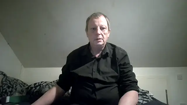 Snapshot of chubbybear2cum chatting on February 14, 1:02 am chubbybear2cum online show from February 14, 1:02 am