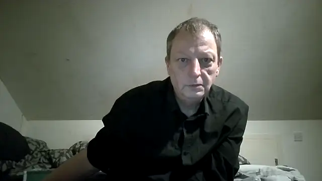 Snapshot of chubbybear2cum chatting on February 20, 3:47 am chubbybear2cum online show from February 20, 3:47 am