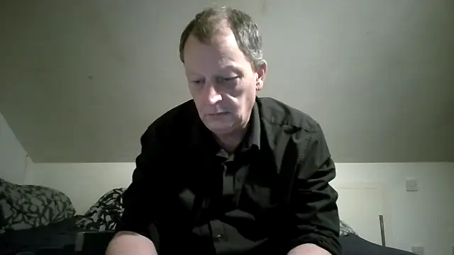 Snapshot of chubbybear2cum chatting on February 21, 4:35 am chubbybear2cum online show from February 21, 4:35 am