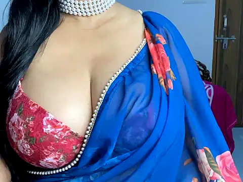 Snapshot of Aishwarya_101_ chatting on November 28, 5:26 pm Aishwarya 101 online show from November 28, 5:26 pm