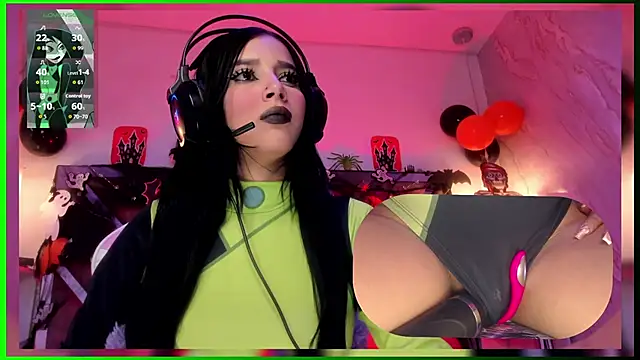 SweetieCloe  online show from October 27, 9:41 pm