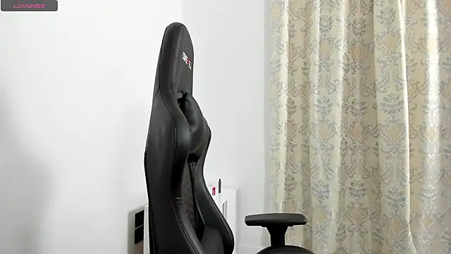 Sweet-bb online show from March 8, 5:01 pm