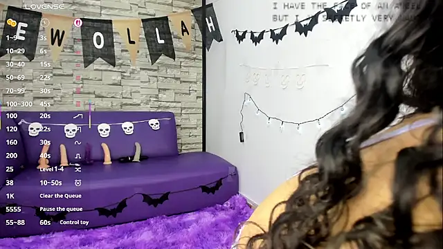 Snapshot of mapelove chatting on October 6, 2:14 pm mapelove online show from October 6, 2:14 pm