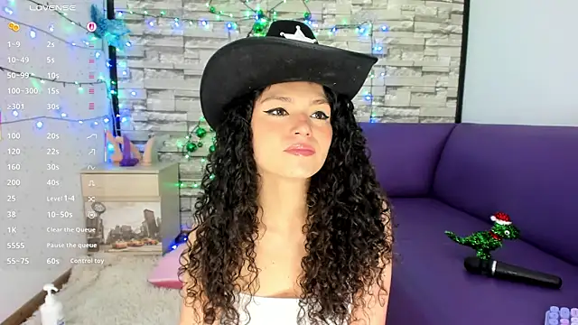 mapelove online show from December 4, 1:20 pm