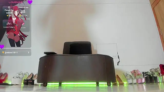 violetmontan online show from October 4, 1:31 pm