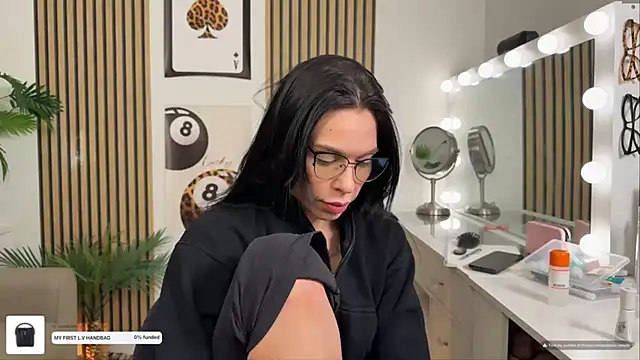 NattyFierros online show from September 22, 9:11 am