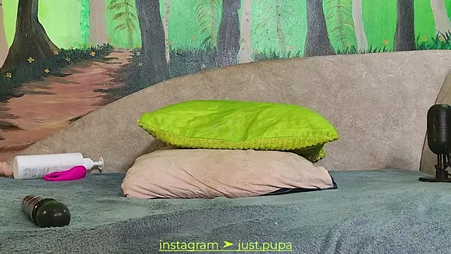 Snapshot of Pinkypupa-Love chatting on March 15, 11:06 pm Pinkypupa-Love online show from March 15, 11:06 pm