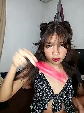 Snapshot of Boypolla11 chatting on January 18, 2:25 am Boypolla11 online show from January 18, 2:25 am