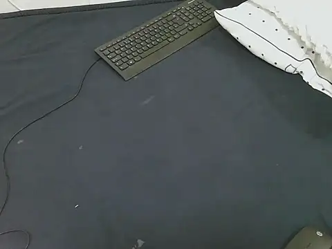 lella-0 online show from February 9, 11:03 am