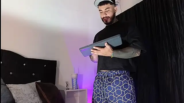 john cartter1 online show from October 18, 11:11 am