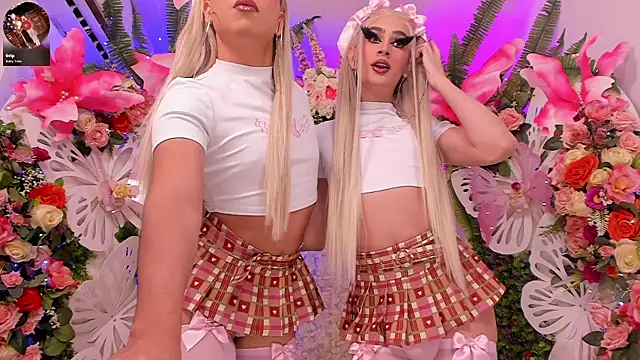 Snapshot of AlisonSharon chatting on January 29, 7:25 am AlisonSharon online show from January 29, 7:25 am