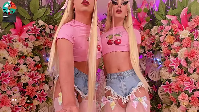 Snapshot of AlisonSharon chatting on March 10, 2:28 am AlisonSharon online show from March 10, 2:28 am