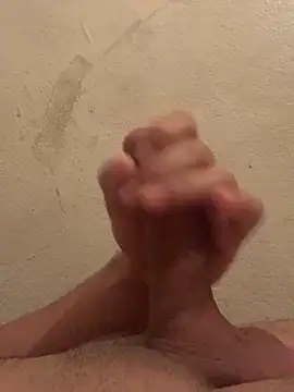 rodrig3105 online show from January 2, 1:06 am