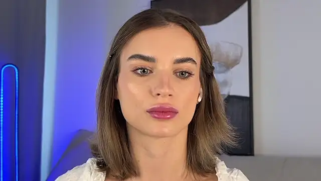 Snapshot of JodyBlow chatting on October 24, 11:28 am JodyBlow online show from October 24, 11:28 am