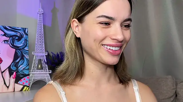 Snapshot of JodyBlow chatting on December 4, 9:34 pm JodyBlow online show from December 4, 9:34 pm