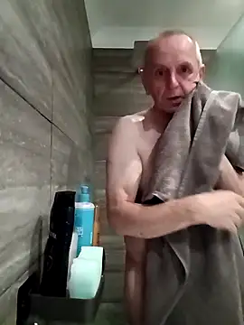 Snapshot of mr_english50 chatting on December 4, 8:17 pm mr english50 online show from December 4, 8:17 pm