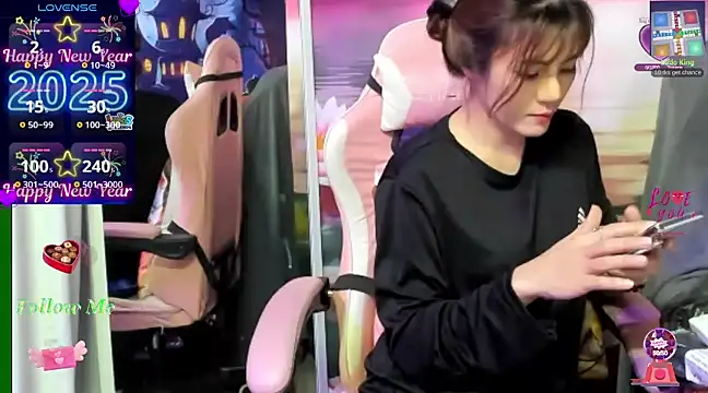 Snapshot of Sugar_lipsz chatting on January 13, 5:23 am Sugar lipsz online show from January 13, 5:23 am