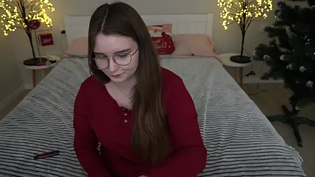 MagicPeachh  online show from December 20, 5:18 pm