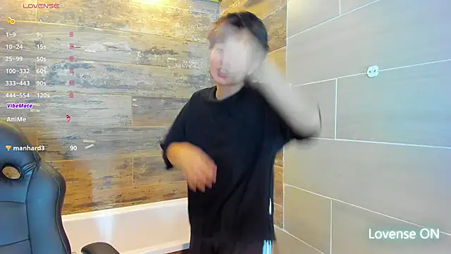 Snapshot of Bryce_Evans chatting on March 12, 11:01 pm Bryce Evans online show from March 12, 11:01 pm