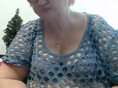 DeniseeRose online show from December 2, 5:59 am