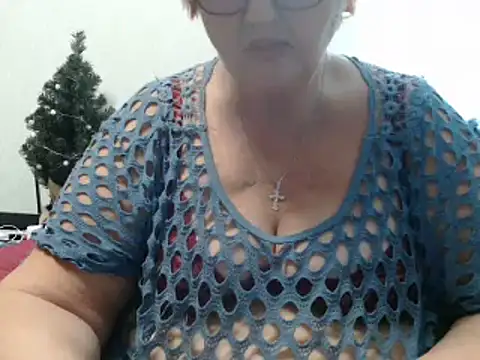 DeniseeRose online show from December 2, 10:45 pm