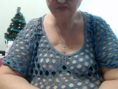 DeniseeRose online show from December 29, 2:21 pm