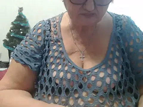 DeniseeRose online show from January 5, 11:12 pm