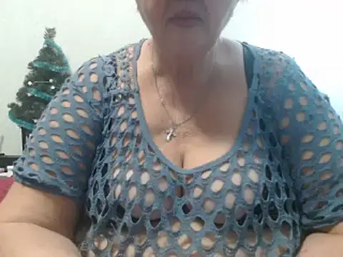 DeniseeRose online show from January 6, 4:13 pm