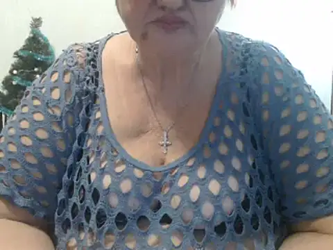 DeniseeRose online show from January 14, 8:37 pm