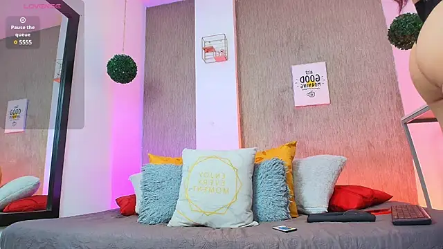 Bella salvatore online show from February 17, 10:14 pm