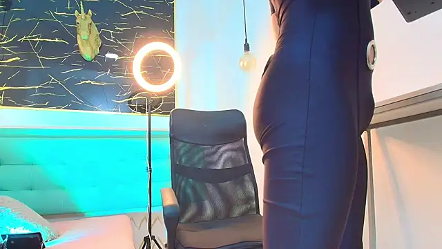 Bella salvatore online show from November 20, 8:52 pm