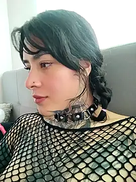 Snapshot of taaylor33 chatting on November 9, 7:34 pm taaylor33 online show from November 9, 7:34 pm