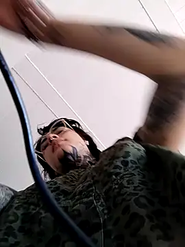 Snapshot of taaylor33 chatting on November 19, 5:57 pm taaylor33 online show from November 19, 5:57 pm