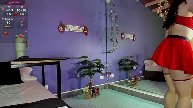 emma morales online show from December 24, 11:49 am