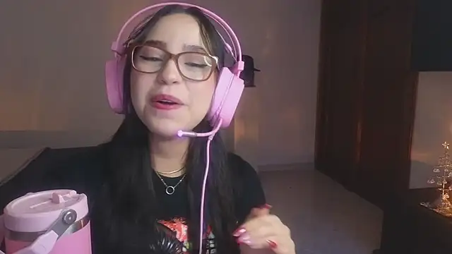 emma morales online show from January 7, 10:52 pm