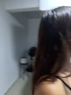 HaileyBaldwin online show from December 16, 11:33 am